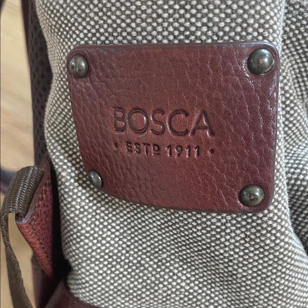 BOSCA Stylish Gray and Brown Men's Backpack - Picture 2 of 7